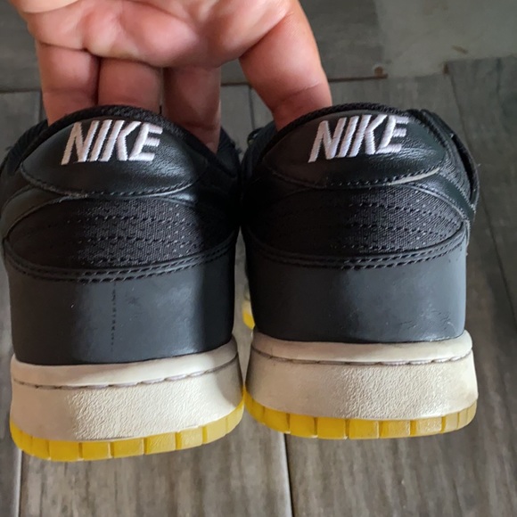 Nike dunk low supreme spark size 13 check the out thanks 🙏 - Picture 5 of 10